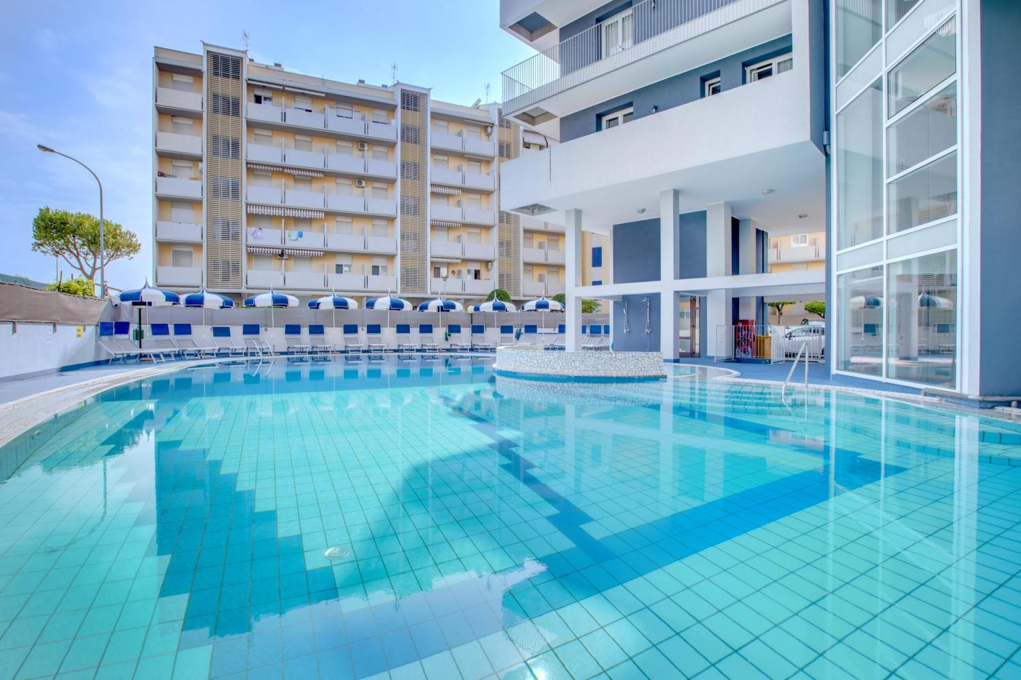 Hotel Ambassador Caorle Esterno foto