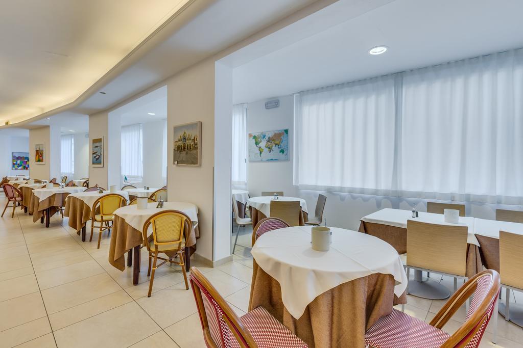 Hotel Ambassador Caorle Esterno foto