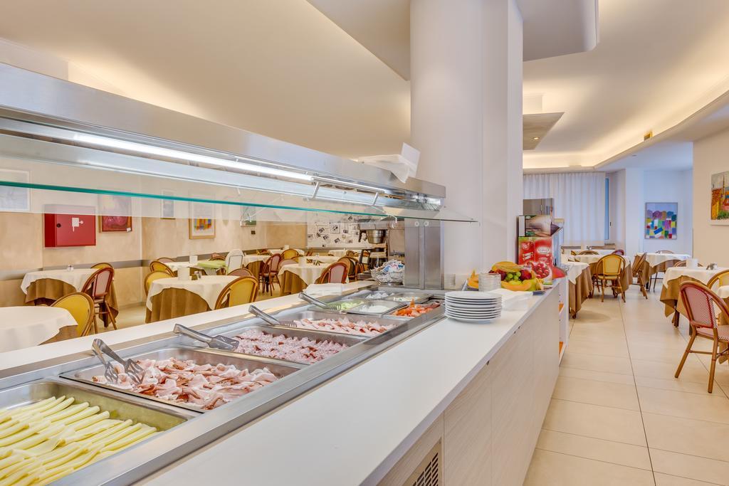 Hotel Ambassador Caorle Esterno foto