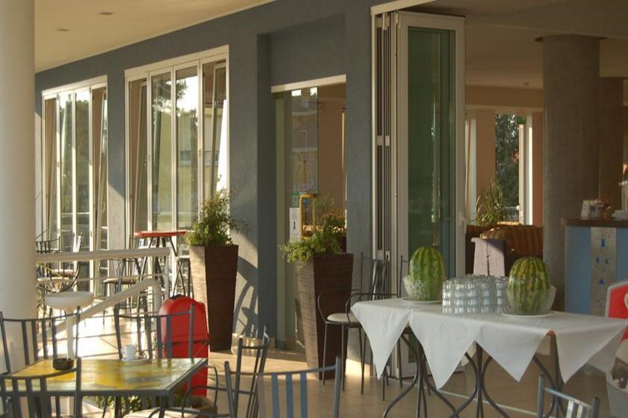 Hotel Ambassador Caorle Esterno foto