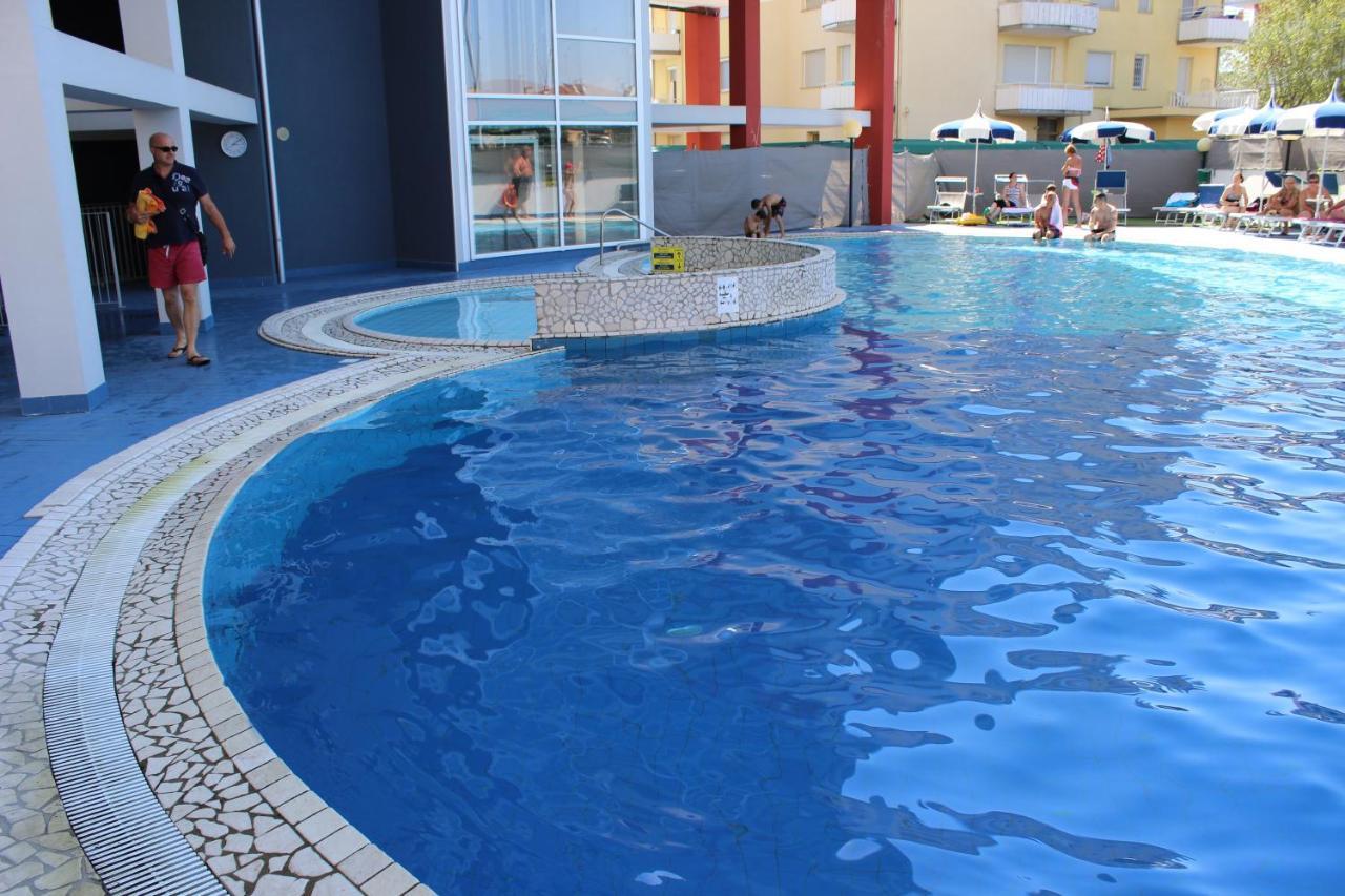 Hotel Ambassador Caorle Esterno foto