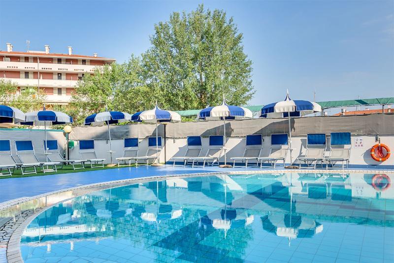 Hotel Ambassador Caorle Esterno foto