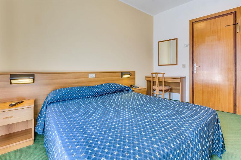 Hotel Ambassador Caorle Esterno foto